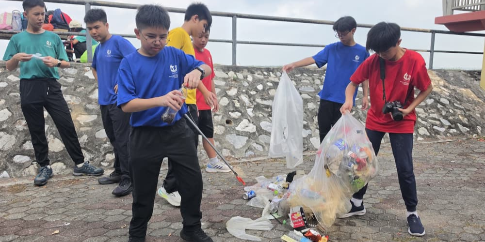 Eco-Stewards Beach Cleanup